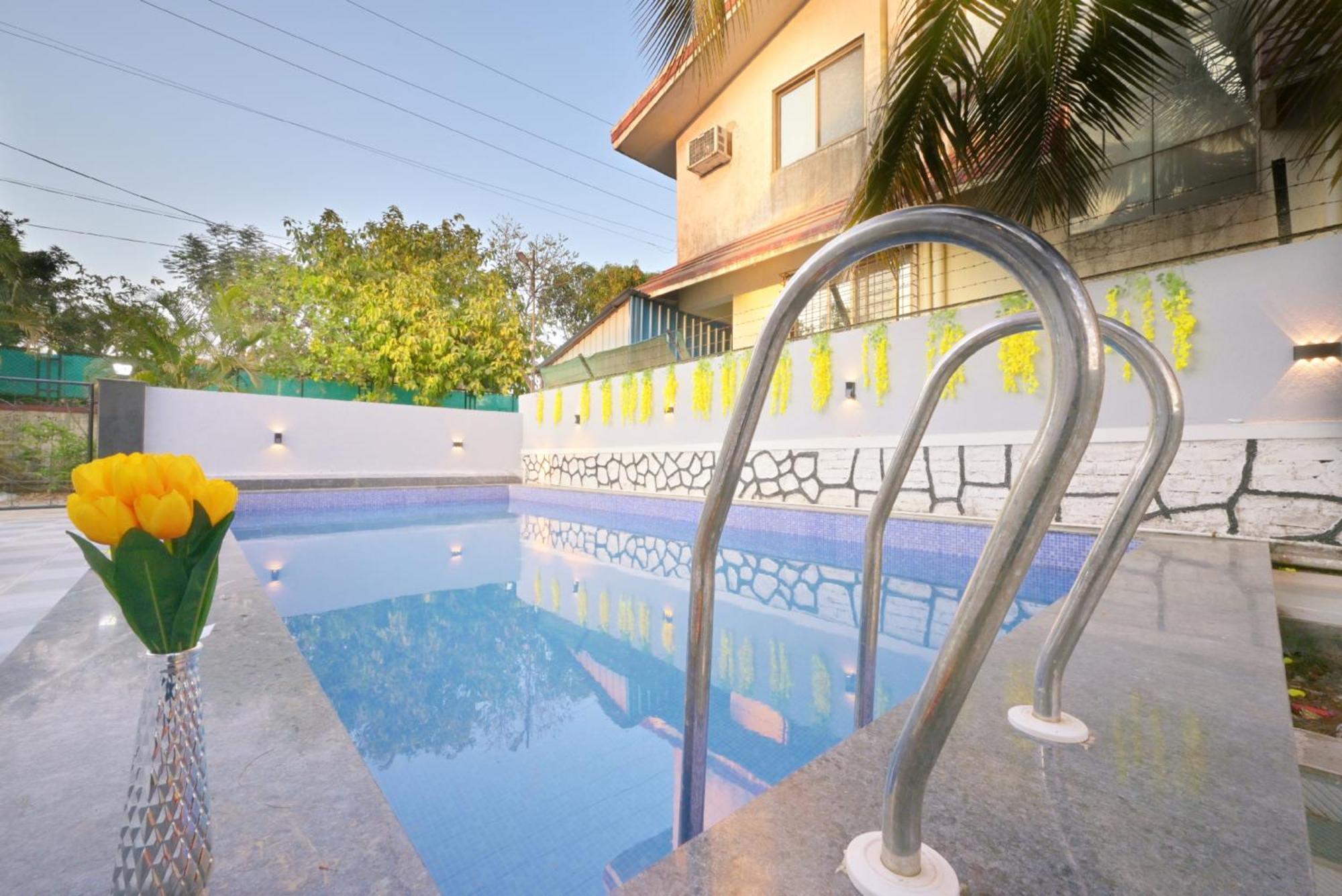 Empyrean Stay Ll 3Bhk Ll Marshall Villa Ll Large Pool Ll Ac Ll Lonavala Exteriör bild